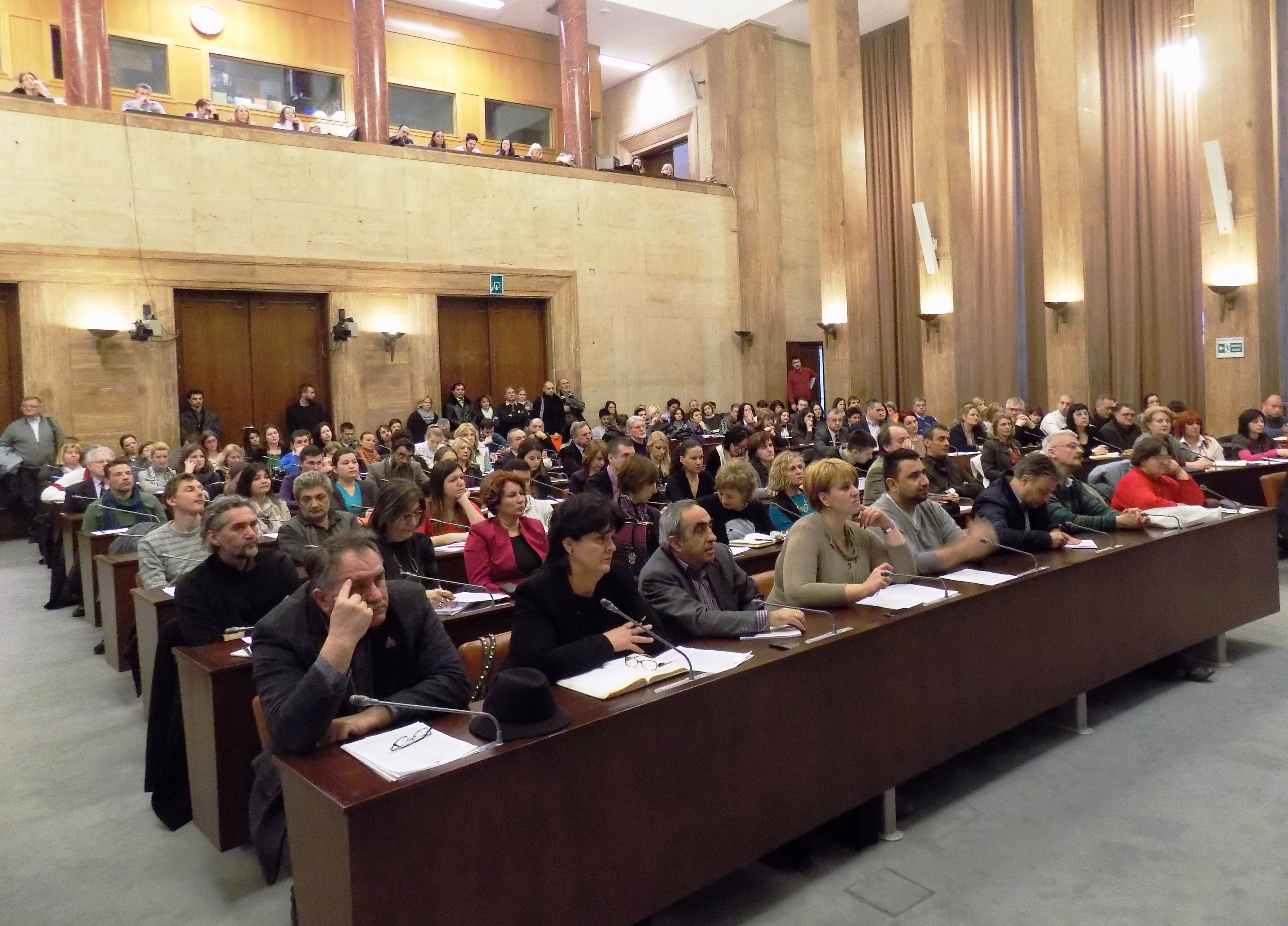 Učesnici sastanka u Skupštini AP Vojvodine