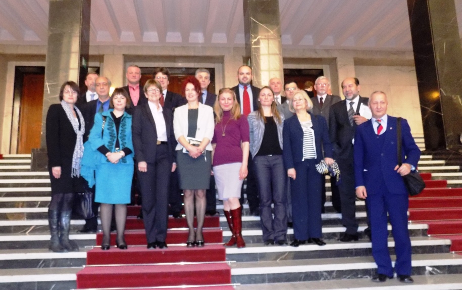 Zajedničko fotografisanje posle sastanka u Skupštini AP Vojvodine 