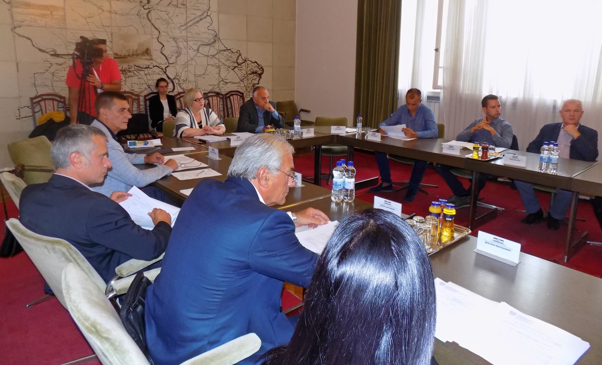 Članice i članovi Odbora za administrativna i mandatna pitanja