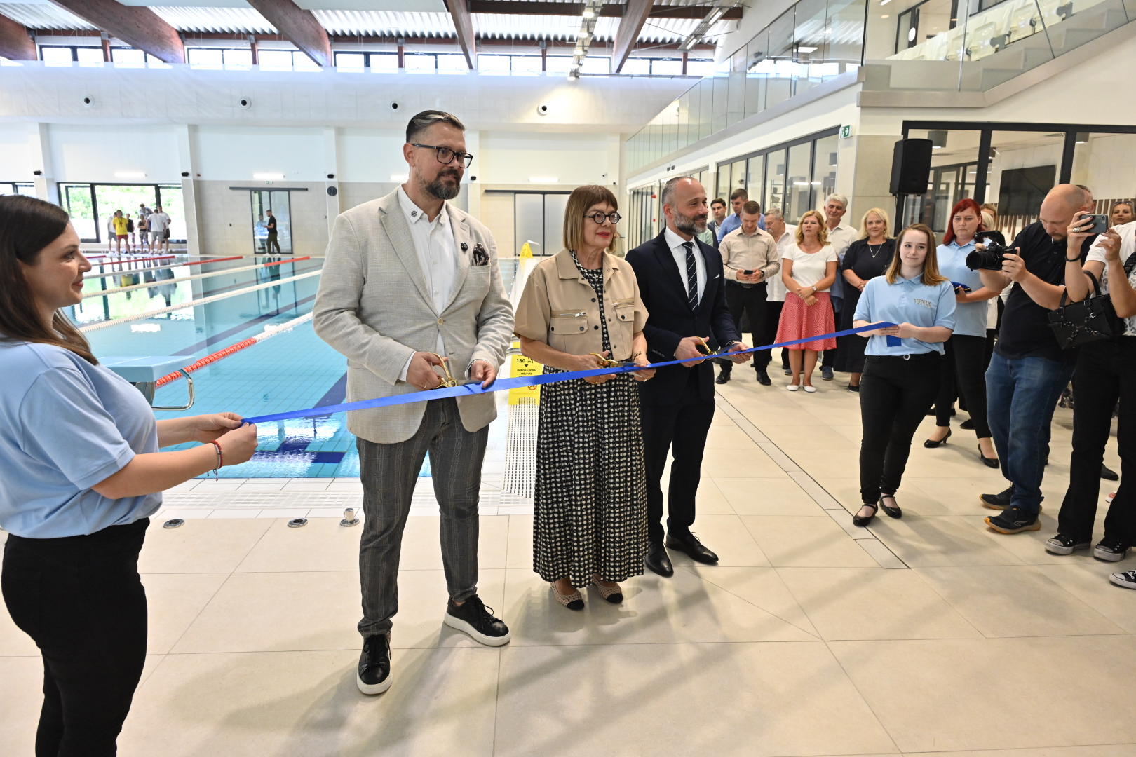 Juhas i Gojkovićeva otvorili novoizgrađeni bazen u Bačkoj Topoli